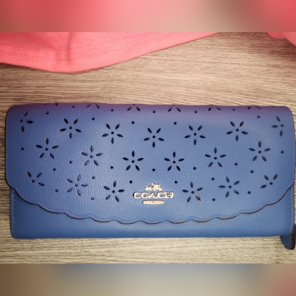 Coach Blue Slim Envelope Wallet Vintage Scallopped Edge - Picture 5 of 9